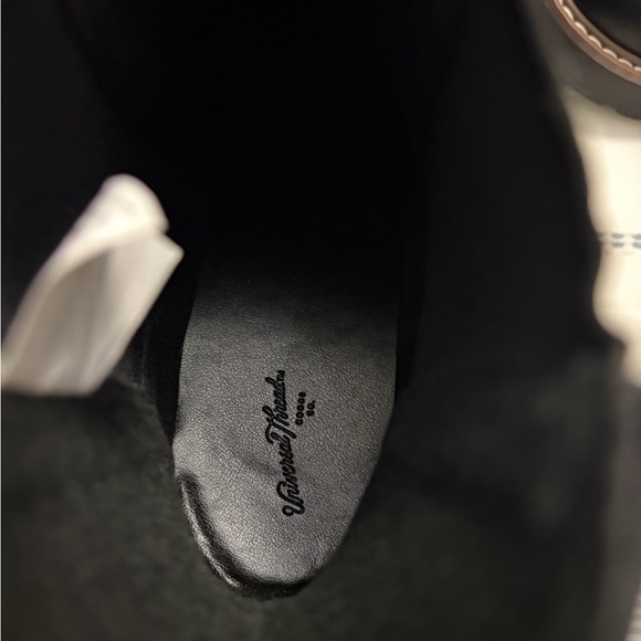 Universal Thread Sleek Black Ankle Booties - Picture 3 of 3